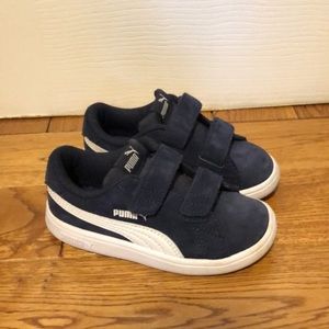 Toddler Puma sneakers- size 9
